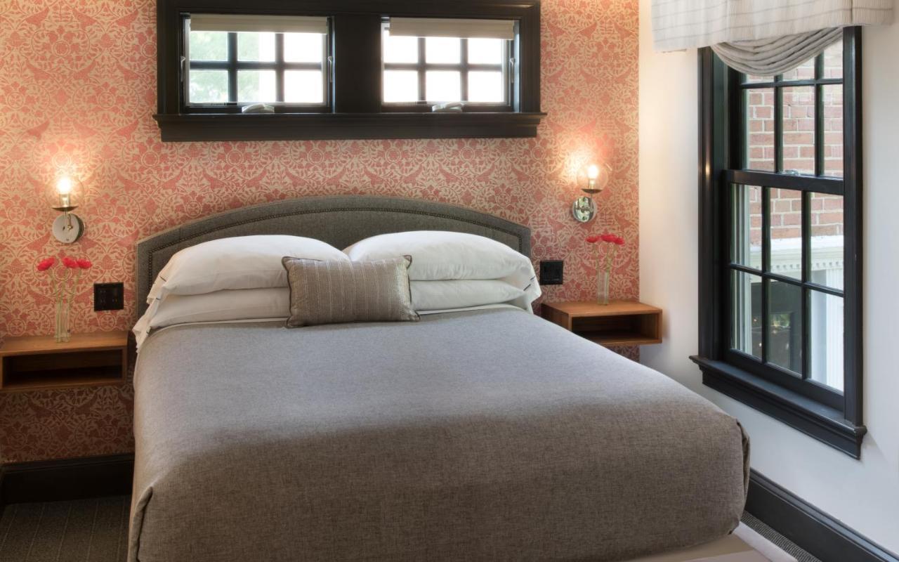 The Poppy Georgetown And Gardens 4*